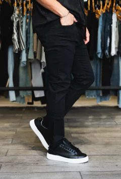 Imagen de JEAN NEGRO LISO (REJENE1)