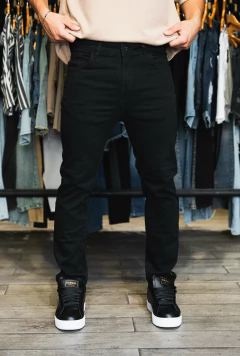 JEAN NEGRO LISO (REJENE1) en internet