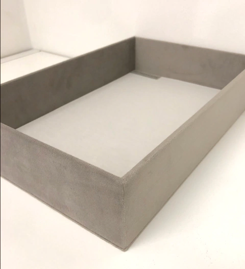 Bandeja Charlotte porta pañuelos gris