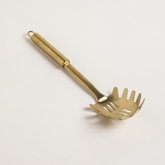 Cuchara para pasta Reina en internet