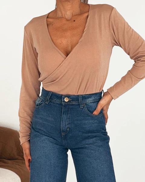 REMERA CRUZADA LALI - comprar online