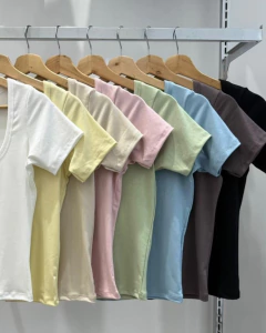 REMERA BASICA ESTELA - Sor Juana