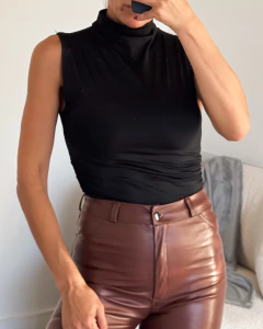 MUSCULOSA MEDIA POLERA CHLOE