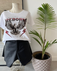 REMERA REBORN en internet