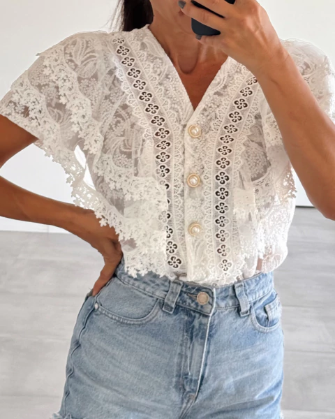 BLUSA DE ENCAJE RAQUEL - comprar online