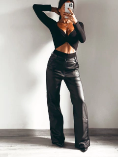 PANTALON WIDE LEG ENGOMADO RICH - comprar online