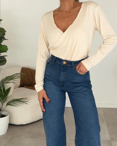 REMERA CRUZADA LALI - comprar online