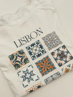 REMERA LISBON - Sor Juana