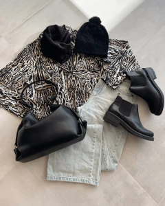 CUELLO TROPIC en internet