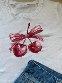 REMERA BABY TEE CERE en internet