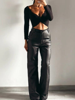 PANTALON WIDE LEG ENGOMADO RICH - comprar online