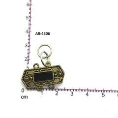 AR-4306 STRASS PEQUEÑO DORADO