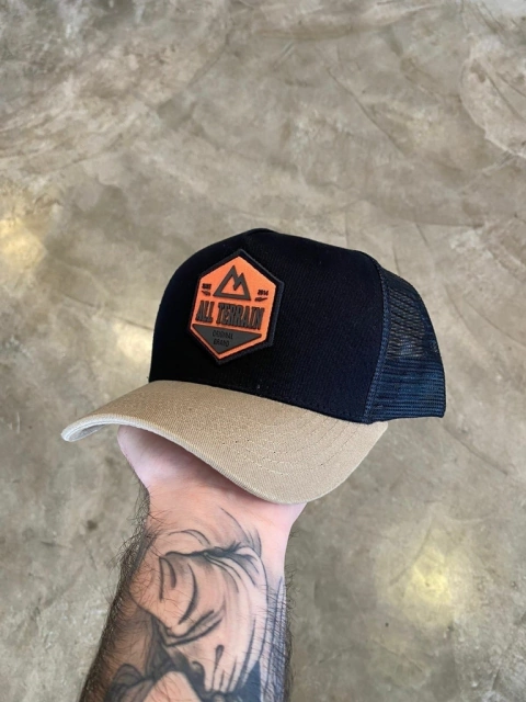 Boné ATR Preto aba Bege ATR261