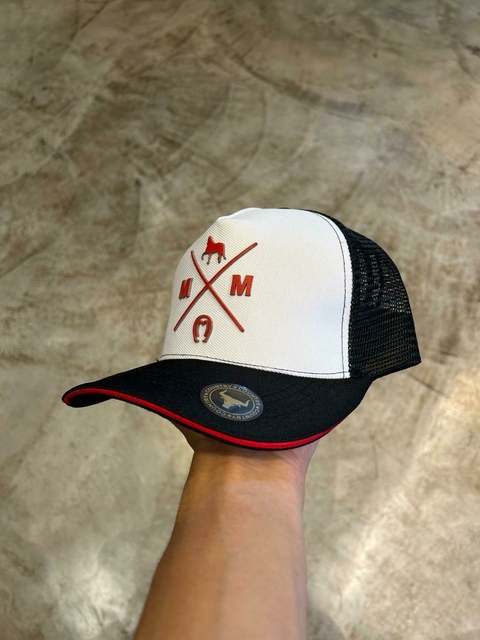 Boné Mangalarga Marchador Branco e Preto com Detalhes Vermelho