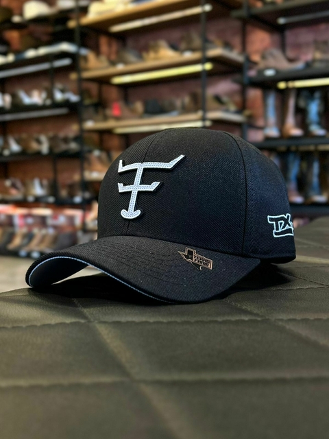 BONÉ TEXAS FARM PRETO/BRANCO - TF672
