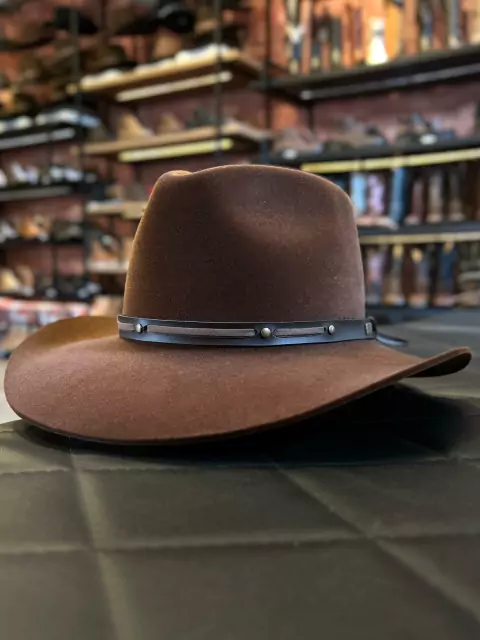 Chapéu MC Allen Aveludado Gustavo Chocolate