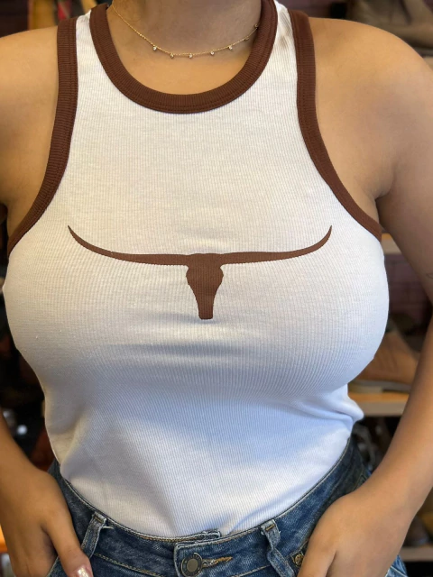 Regata Feminina Moiadeiros Dallas Branco LongHorn e Vies Marrom CMRF57 - comprar online