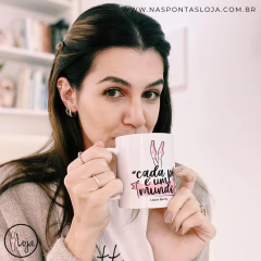 CANECA NAS PONTAS- CADA PÉ É UM MUNDO - comprar online