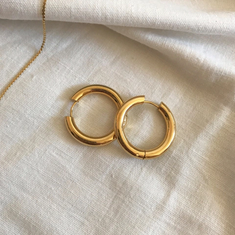 Argollas Lupe Extra Doradas (2,5cm)