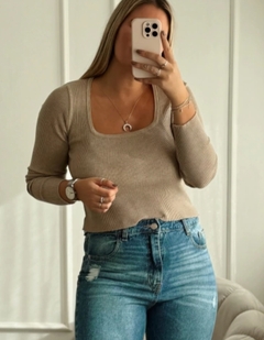 Sweater escote cuadrado - comprar online