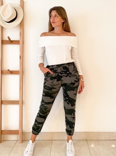 Pantalon camuflado friza