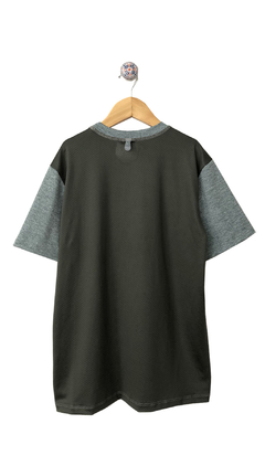 Remera BOLT en internet