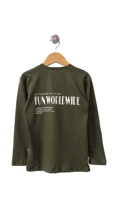 Remera WORLD - comprar online