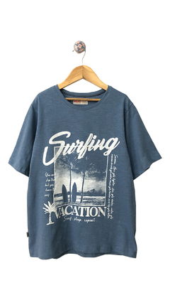 Remera VACATION