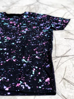 Camiseta Preta Galáxia Turquesa | Rosa na internet