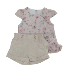 Conjunto Paraiso 1643 composto por blusa de flores e shorts rosa bebê 