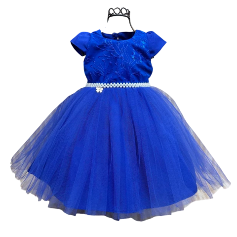Vestido de festa infantil Estefani em tom azul, com corpete bordado e saia de tule volumosa.