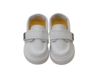 Par de sapatos brancos Klin com fecho em velcro.