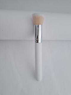 L1 Brocha kabuki para base - comprar online