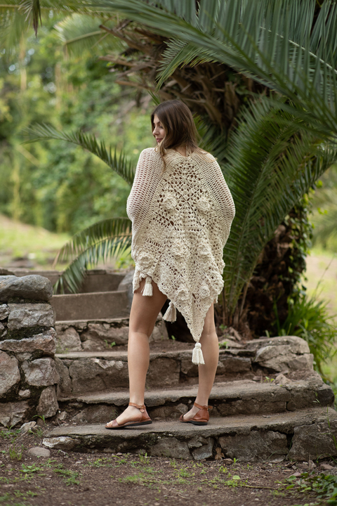 Ruana “Amaranto” ( Pre Order) hilo o lana.