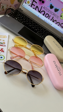 Gafas OVAL MIUMIU