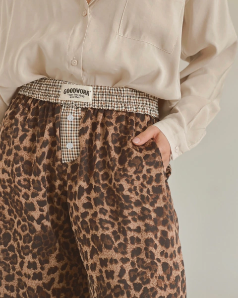 Imagen de Pantalón animal print de pierna ancha P.107