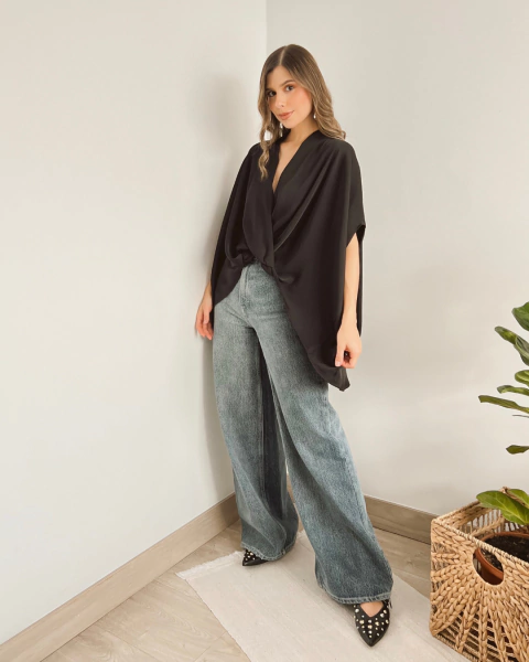 Imagen de Blusa NAVIA NEGRO