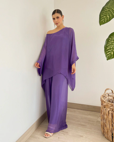 Imagen de Set M.002 Morado con Blusón y Pantalón Palazzo