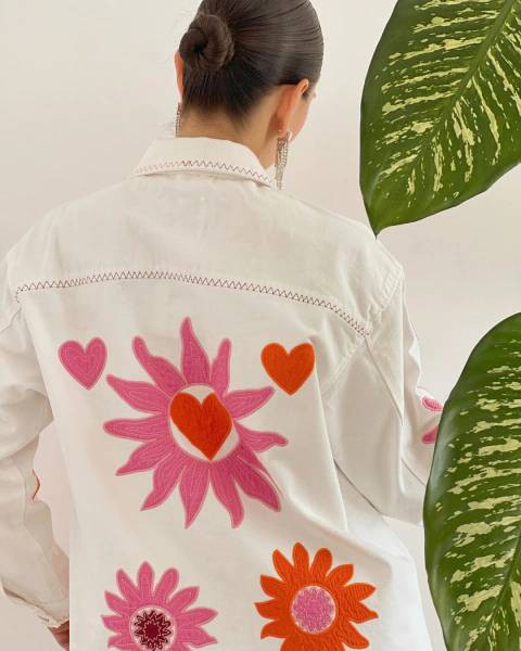 Chaqueta T.172 Blanca con Aplicaciones Florales - primia 