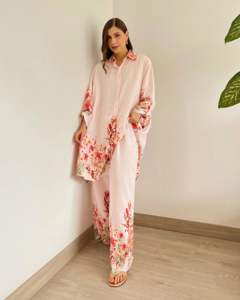 Blusón rosa estampado floral T.197 en internet