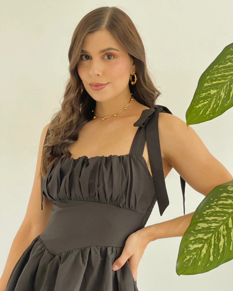 Vestido corto negro con lazos T.179 en internet