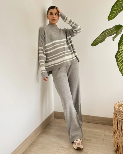 Set T.170 GRIS Buzo a Rayas y Pantalón Tejido - comprar online