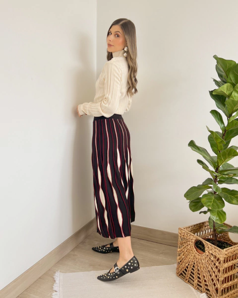 Imagen de Vestido T.133 CREMA de Tejido con Cuello Alto