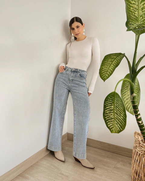 Jean DELFINA - comprar online