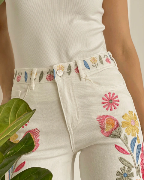 Jean ANGELICA Bordado Floral - comprar online