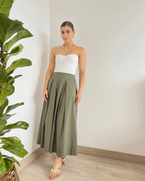 Falda larga verde oliva P.093 de tiro alto y silueta amplia