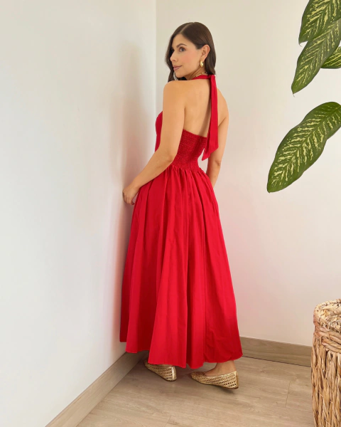 Vestido T.178 Rojo Largo Halter con Falda Amplia en internet