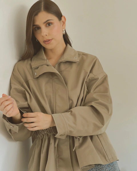 Imagen de Chaqueta de mujer con cintura ajustable P.106