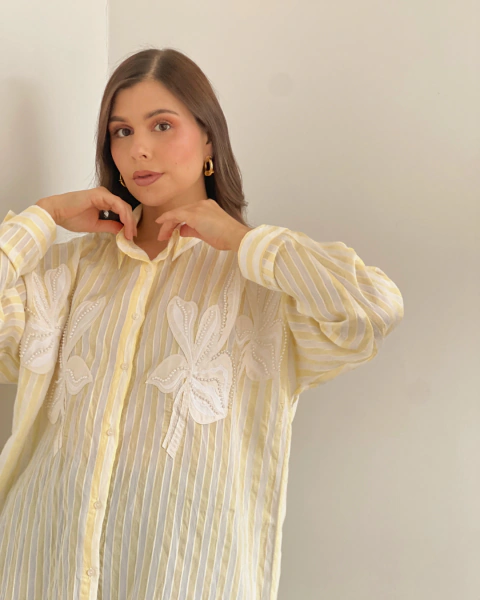 Camisa amarilla a rayas con aplicaciones florales T.194 - comprar online