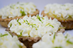 Finger Food 50 unidades - Desayunos y pasteleria | Andrea's Delicatessen